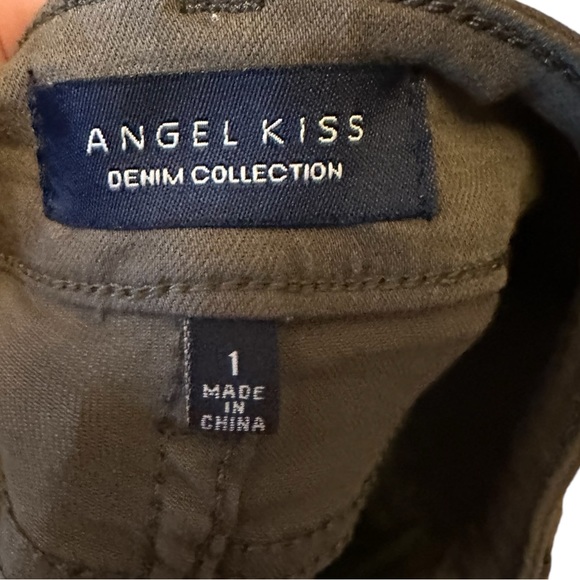 Angel Kiss Denim Collection Shorts-Size 1-Like New Junior's Lightweight Shorts - Picture 7 of 9